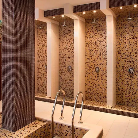 Garden Of Eden Complex C2-12 Apartment *