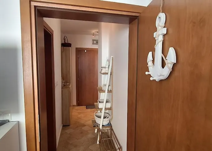 Διαμέρισμα Garden Of Eden Complex C2-12 *